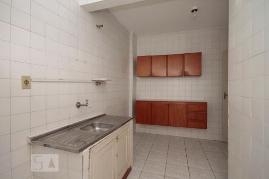 Cozinha de apartamento para alugar com 1 quarto, 55m² em Jardim Paulista, São Paulo