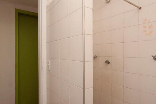 Banheiro de apartamento para alugar com 1 quarto, 55m² em Jardim Paulista, São Paulo