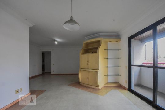 Apartamento à venda com 3 quartos, 135m² em Jardim das Acácias, São Paulo