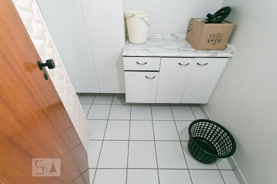Quarto de serviço  de apartamento para alugar com 3 quartos, 107m² em Jardim Vila Mariana, São Paulo