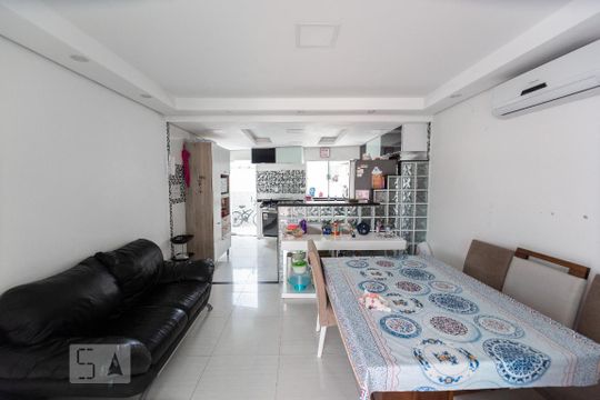 Sala de casa à venda com 4 quartos, 280m² em Vargem Grande, Rio de Janeiro
