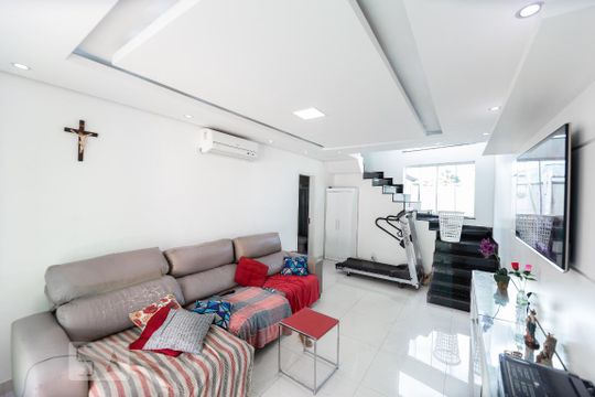 Casa para alugar com 4 quartos, 280m² em Vargem Grande, Rio de Janeiro
