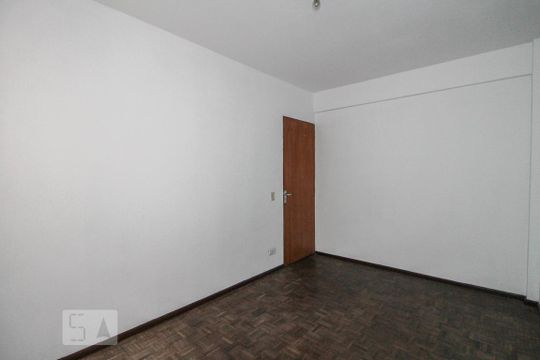 Quarto de apartamento para alugar com 1 quarto, 34m² em Centro, Curitiba