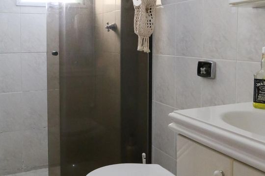 Banheiro de apartamento à venda com 2 quartos, 64m² em Vila Guilherme, São Paulo