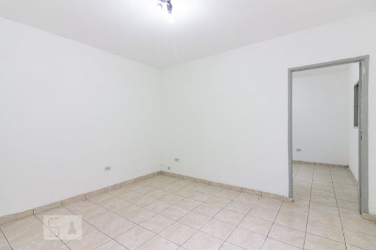 Sala de casa para alugar com 1 quarto, 45m² em Parque Peruche, São Paulo