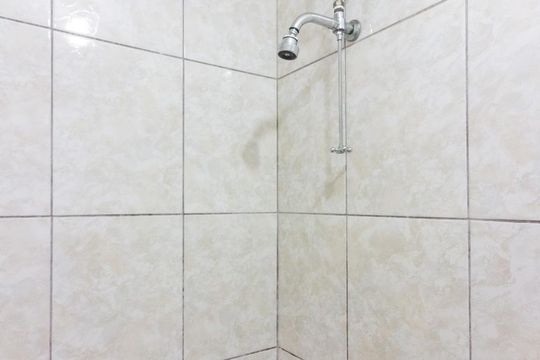 Banheiro de casa para alugar com 1 quarto, 45m² em Parque Peruche, São Paulo