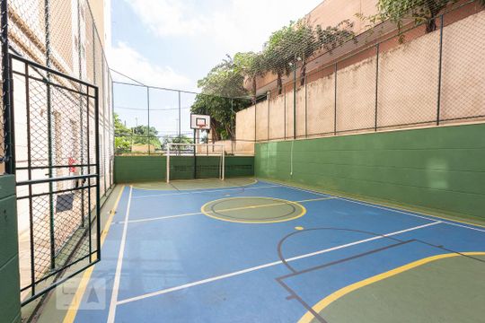 Área Comum Quadra Esportiva de apartamento para alugar com 2 quartos, 58m² em Barra Funda, São Paulo