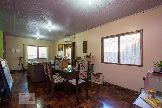 Sala de casa para alugar com 4 quartos, 80m² em Igara, Canoas