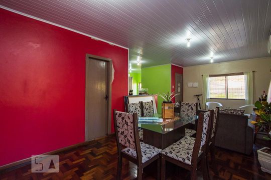 Sala de casa para alugar com 4 quartos, 80m² em Igara, Canoas