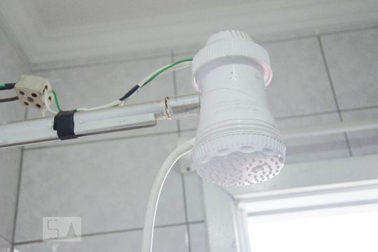 Chuveiro de casa para alugar com 5 quartos, 200m² em São José, Canoas
