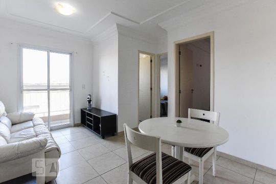 Apartamento para alugar com 2 quartos, 46m² em Vila Gonçalves, São Bernardo do Campo