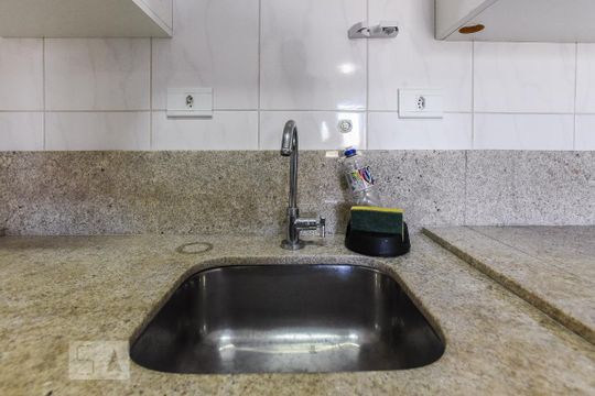 Cozinha de apartamento para alugar com 2 quartos, 46m² em Vila Gonçalves, São Bernardo do Campo
