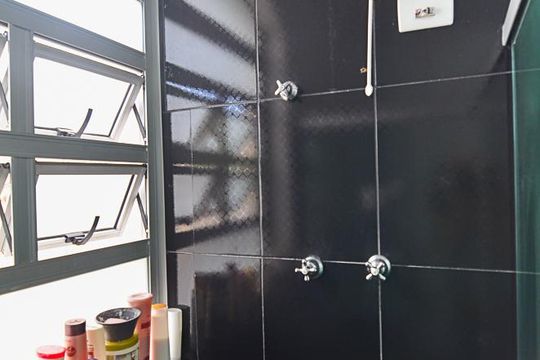 Banheiro  suíte de casa para alugar com 7 quartos, 450m² em São Bento, Belo Horizonte