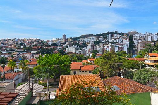 Vista de casa para alugar com 7 quartos, 450m² em São Bento, Belo Horizonte