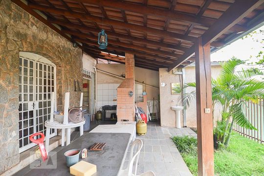 Varanda de casa para alugar com 7 quartos, 450m² em São Bento, Belo Horizonte