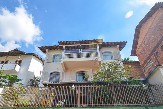 Fachada interna de casa para alugar com 7 quartos, 450m² em São Bento, Belo Horizonte
