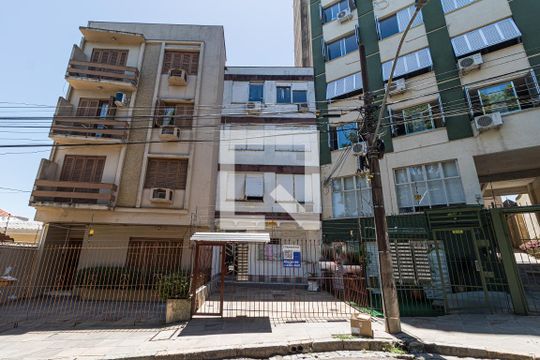 Fachada do Prédio de apartamento à venda com 1 quarto, 40m² em Centro Histórico, Porto Alegre