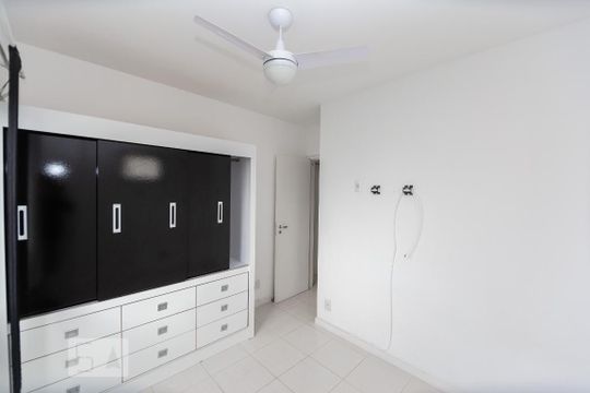 Quarto 1 de apartamento à venda com 2 quartos, 68m² em Recreio dos Bandeirantes, Rio de Janeiro