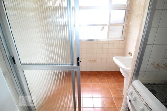 Área de serviço de apartamento para alugar com 2 quartos, 70m² em Centro, São Caetano do Sul