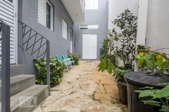 Área Externa de kitnet/studio para alugar com 1 quarto, 22m² em Vila Monumento, São Paulo