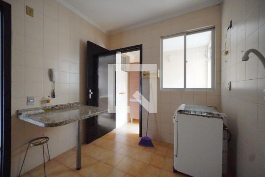 Cozinha de apartamento para alugar com 2 quartos, 62m² em Nossa Senhora do Rosário, São José