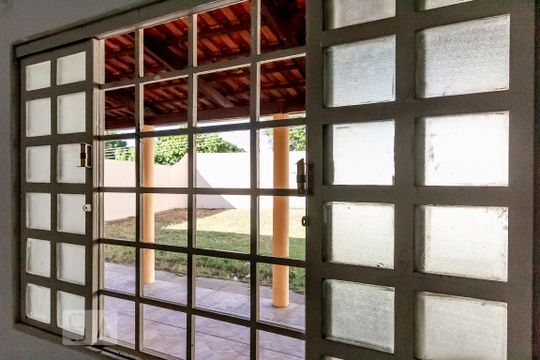 Quarto 2 de casa para alugar com 2 quartos, 370m² em Village Veneza, Goiânia