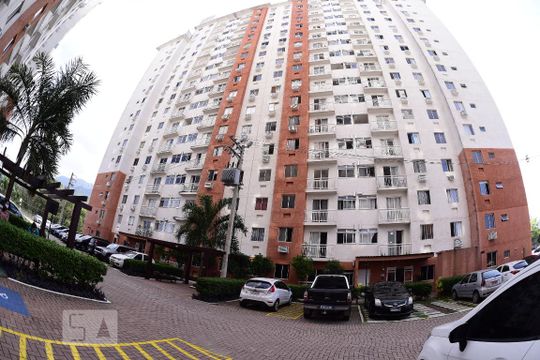 Fachada do Condomínio de apartamento para alugar com 2 quartos, 48m² em Jacarepaguá, Rio de Janeiro