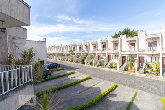 Vista de casa de condomínio à venda com 4 quartos, 280m² em Vila Bela, São Paulo