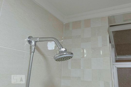 Banheiro de apartamento para alugar com 2 quartos, 65m² em Vila Isabel, Rio de Janeiro