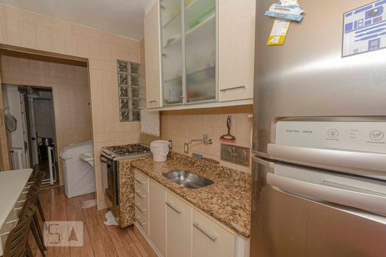 Cozinha de apartamento para alugar com 2 quartos, 65m² em Vila Isabel, Rio de Janeiro