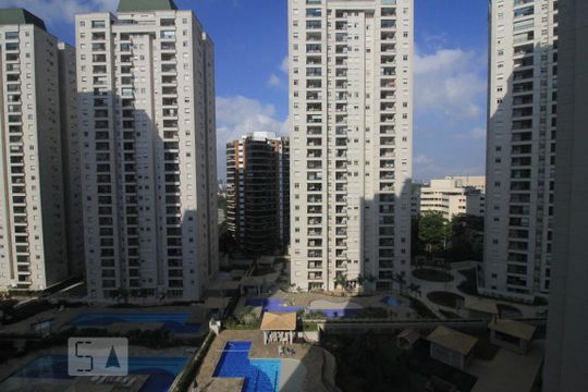 Vista da varanda de apartamento para alugar com 2 quartos, 65m² em Vila Suzana, São Paulo