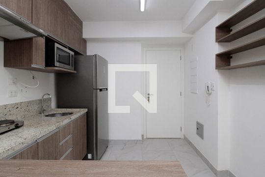 Cozinha de kitnet/studio à venda com 1 quarto, 40m² em Santa Cecília, São Paulo