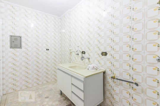 Cozinha de apartamento à venda com 2 quartos, 54m² em Santa Teresinha, São Paulo