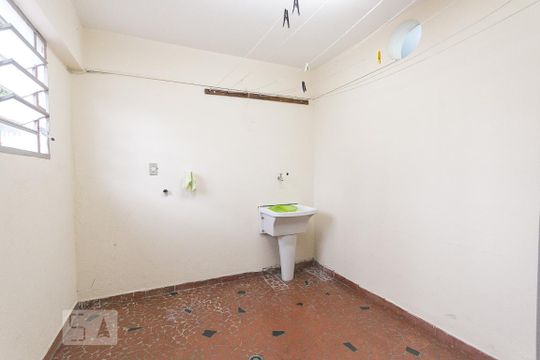 Área de serviço 2  de casa à venda com 4 quartos, 250m² em Vila Gumercindo, São Paulo