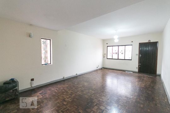 Casa à venda com 4 quartos, 250m² em Vila Gumercindo, São Paulo