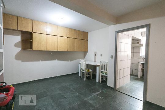 Copa  de casa à venda com 4 quartos, 250m² em Vila Gumercindo, São Paulo