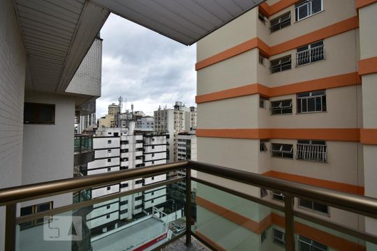 Vista da Sacada de apartamento à venda com 3 quartos, 165m² em Ingá, Niterói