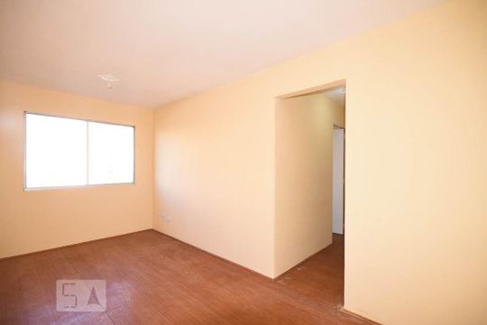 Sala de apartamento para alugar com 2 quartos, 64m² em Jardim Bonfiglioli, São Paulo