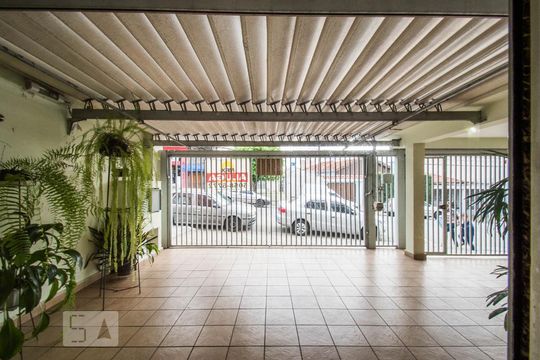 Garagem de casa para alugar com 3 quartos, 250m² em Jardim da Saúde, São Paulo