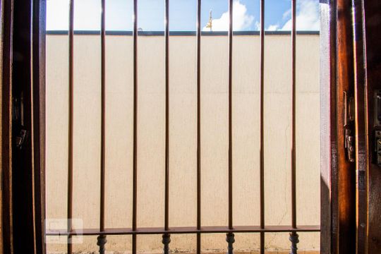 Vista do Quarto 1 de casa para alugar com 3 quartos, 250m² em Jardim da Saúde, São Paulo