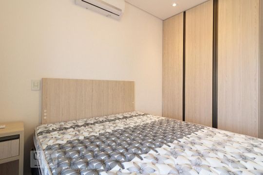 Suíte de apartamento para alugar com 1 quarto, 54m² em Chácara Santo Antônio, São Paulo