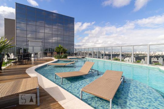 Piscina de apartamento para alugar com 1 quarto, 54m² em Chácara Santo Antônio, São Paulo