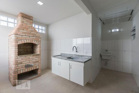 Área de serviço e Churrasqueira de casa para alugar com 2 quartos, 120m² em Bosque da Saúde, São Paulo