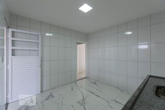 Cozinha de casa para alugar com 2 quartos, 120m² em Bosque da Saúde, São Paulo