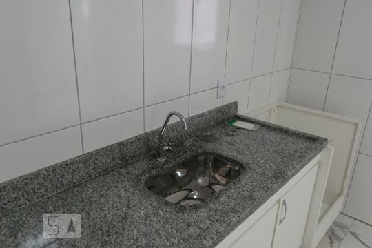 Cozinha (Pia) de casa para alugar com 2 quartos, 120m² em Bosque da Saúde, São Paulo