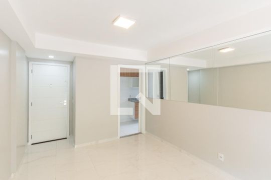 Sala de apartamento à venda com 2 quartos, 65m² em Tijuca, Rio de Janeiro