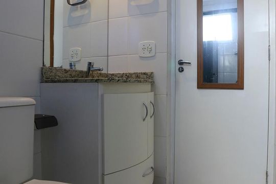 Banheiro de apartamento à venda com 2 quartos, 45m² em Sacomã, São Paulo