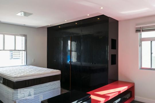 Loft (Armários) de kitnet/studio à venda com 1 quarto, 40m² em Vila Brasílio Machado, São Paulo