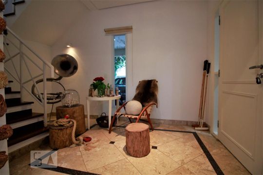 Detalhe da entrada de casa à venda com 4 quartos, 250m² em Morumbi, São Paulo