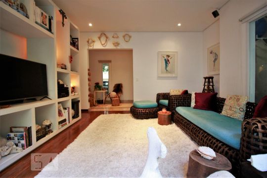 Sala de casa à venda com 4 quartos, 250m² em Morumbi, São Paulo